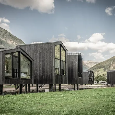Sandgold Alpine Glamping キャンプ場