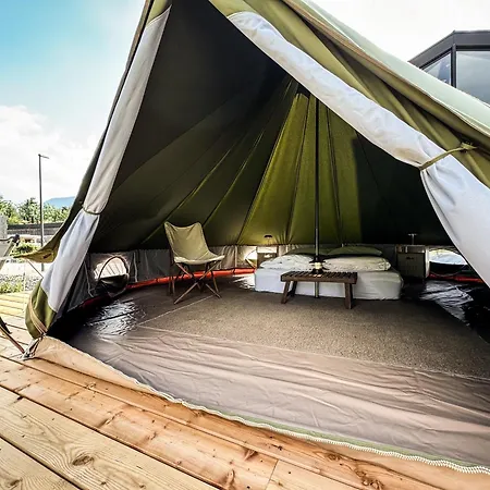 Sandgold Alpine Glamping キャンプ場