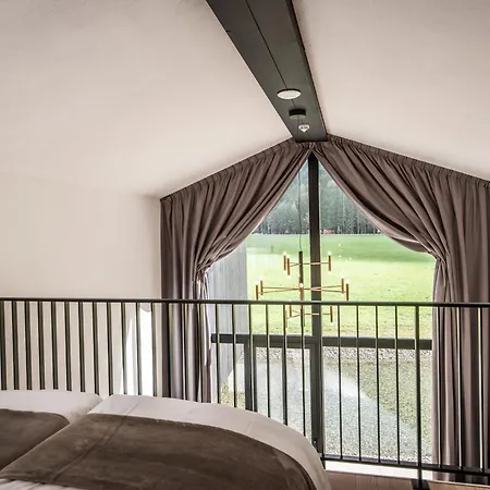 Sandgold Alpine Glamping キャンプ場 *